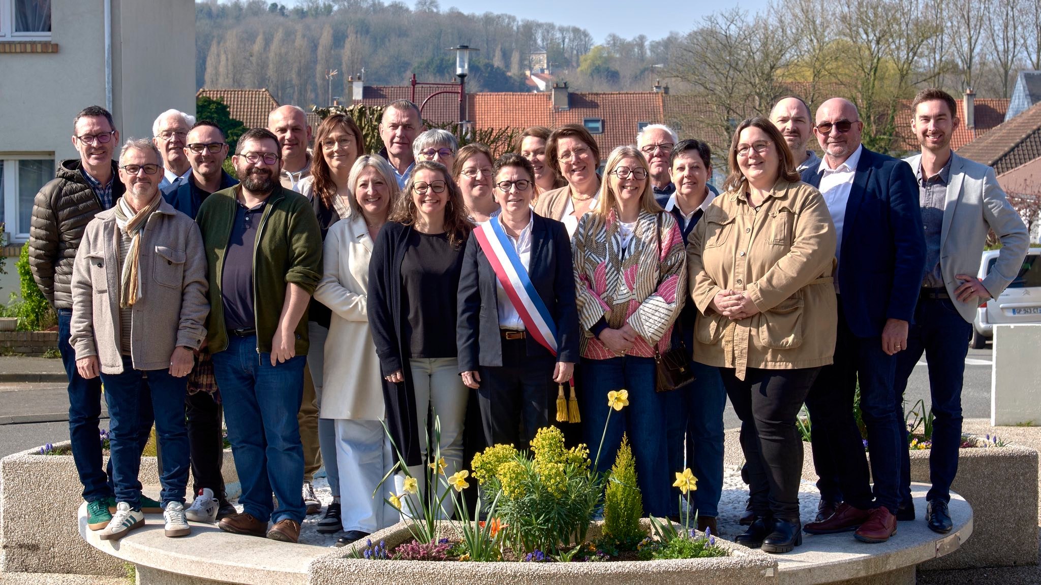 CONSEIL MUNICIPAL AU COMPLET